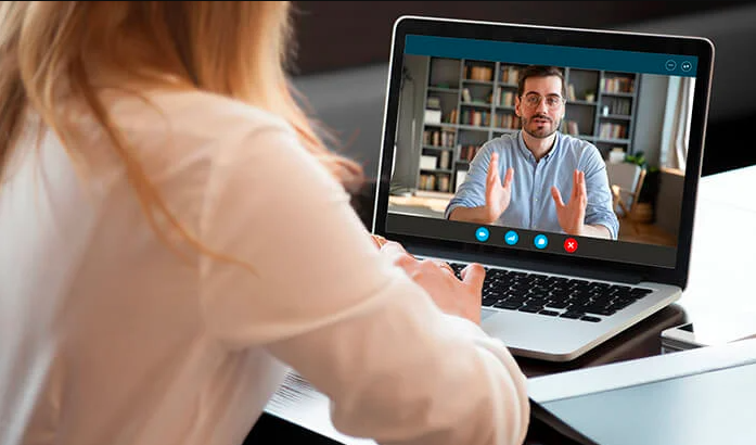 How to Conduct Real-Time Interviews Using Video Interview Software